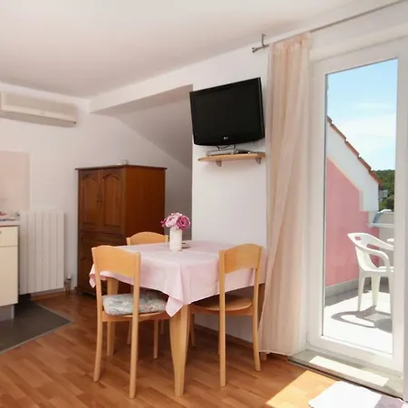 Apartments By The Sea Artatore, Losinj - 8023