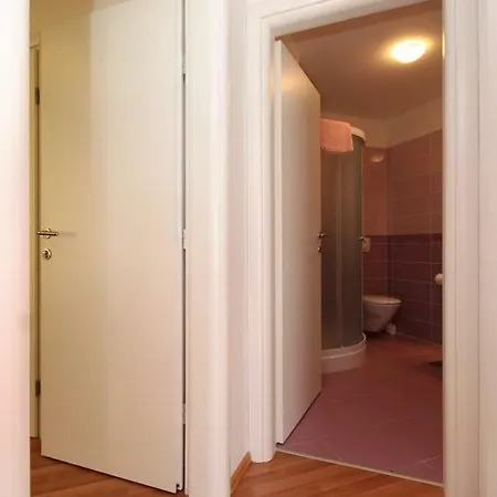 Apartments By The Sea Artatore, Losinj - 8023 Apartment *